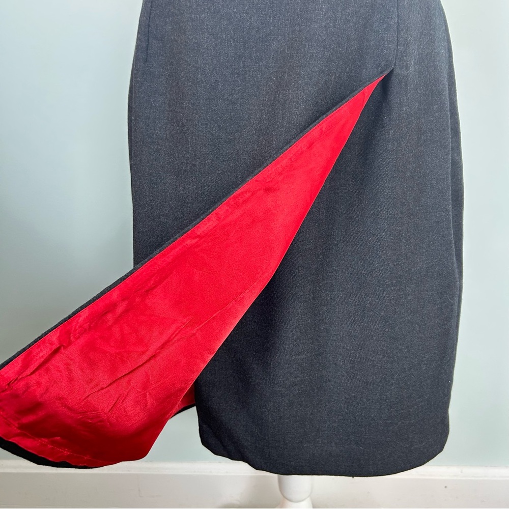 Hugo Buscati Collection Charcoal Grey With Red Lining Wool Skirt